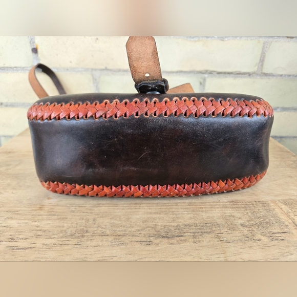 Vintage Handcrafted Leather Bag - Picture 9 of 13